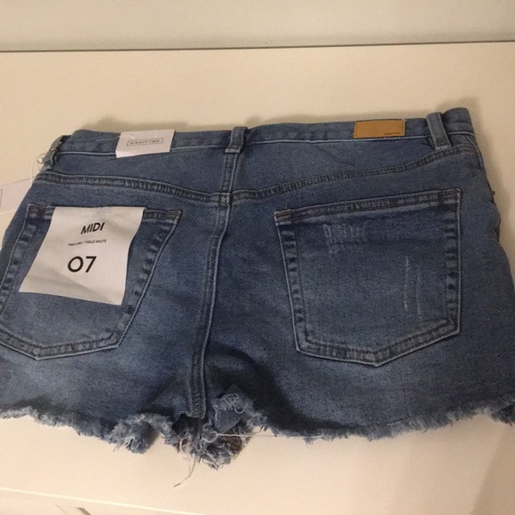 Shorts x 2 - Picture 5 of 7